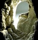 Горы из книг - арт-проект Гая Ларами () Горы из книг - арт-проект Гая Ларами